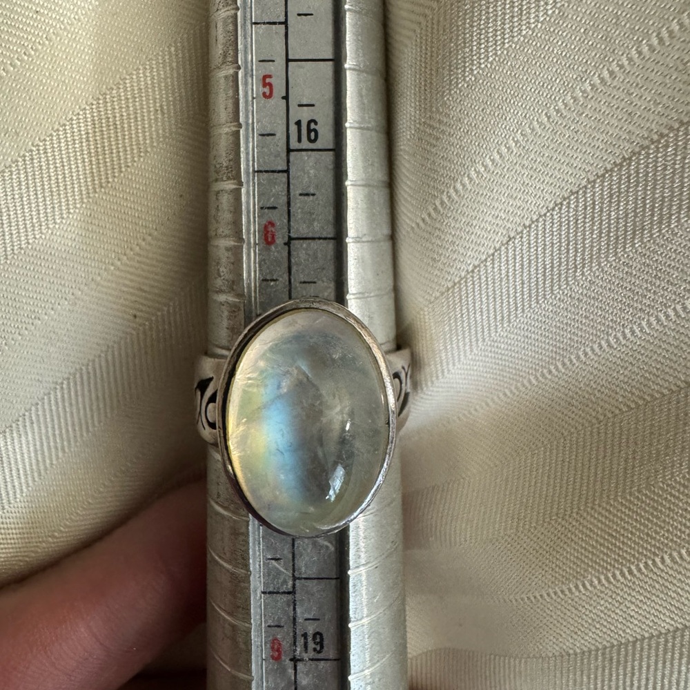 Elegant Sterling Silver Moonstone Ring